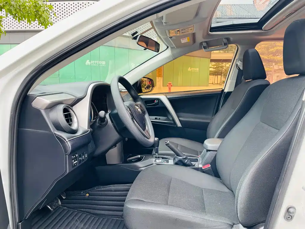 TOYOTA RAV4 RONGFANG