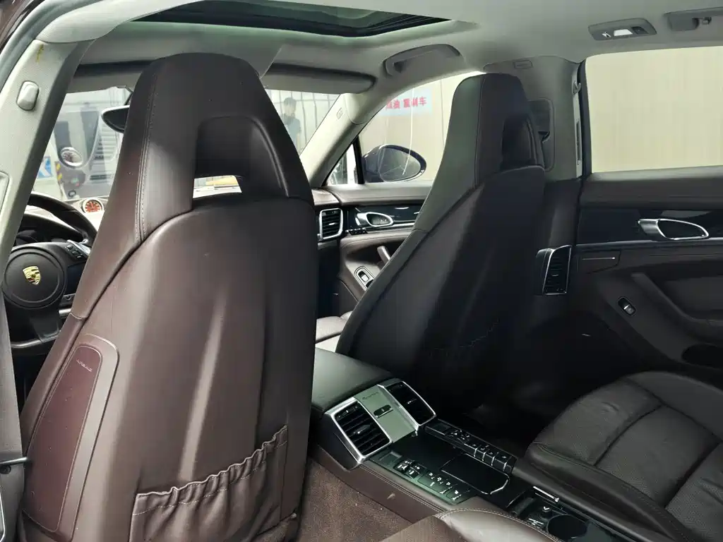 Porsche Panamera — миниатюра 10
