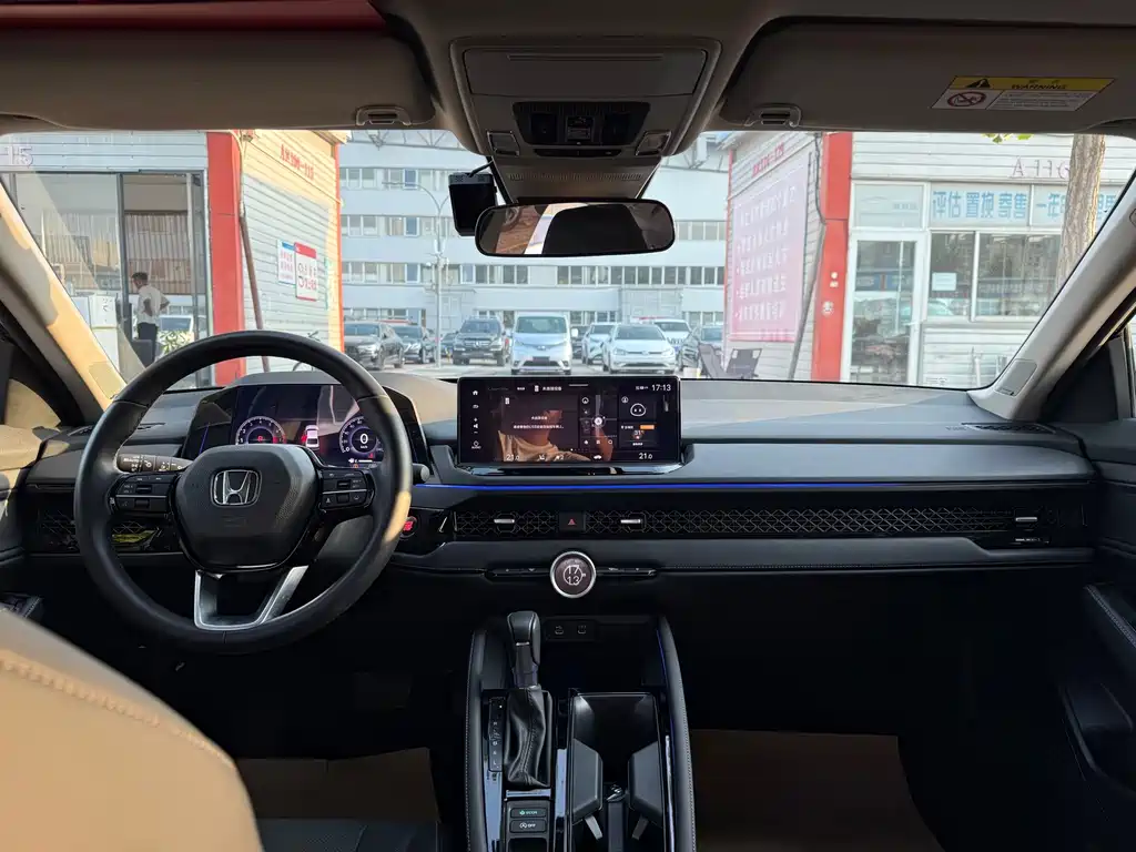 Honda Accord — миниатюра 4