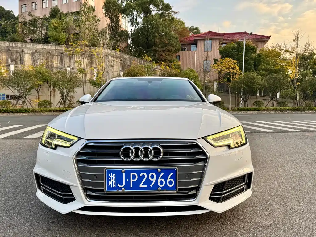 Audi A4L — миниатюра 2