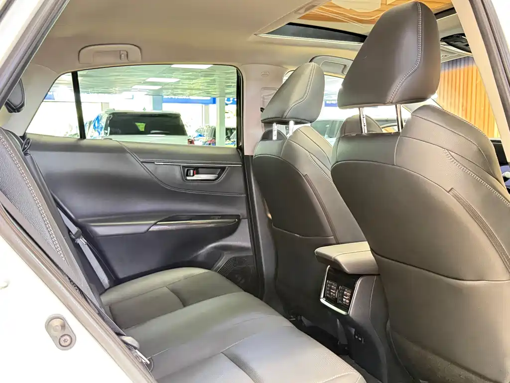 Toyota Venza — миниатюра 13