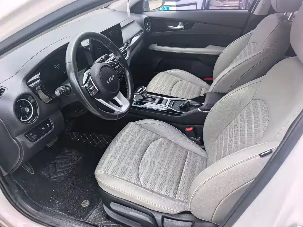 Kia K3 — миниатюра 6
