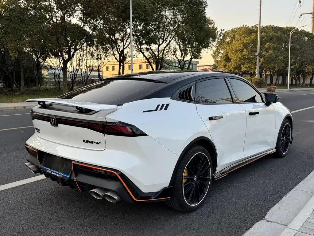 Changan UNI-V — миниатюра 6