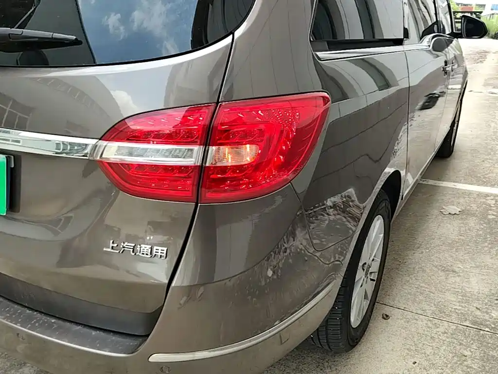 Buick GL8 2017 25S Luxury V
