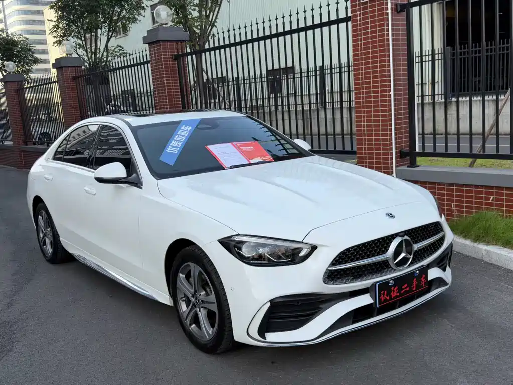 Mercedes-Benz C-Class — миниатюра 3