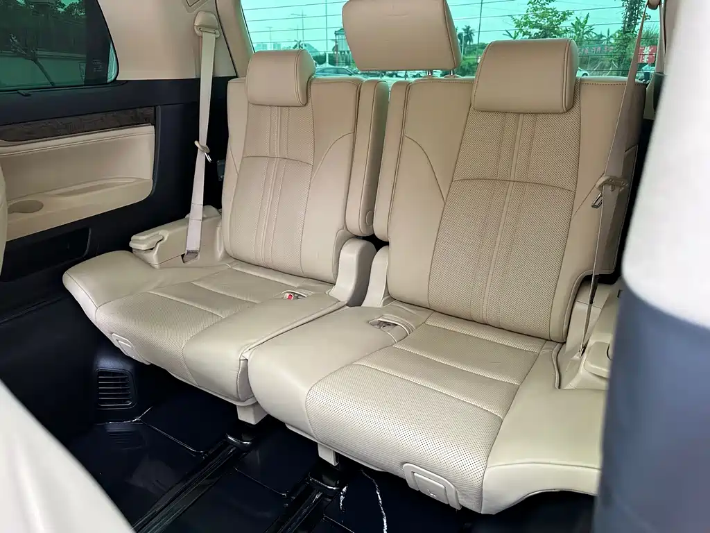 Toyota Alphard — фотографии объявления, Фото 11
