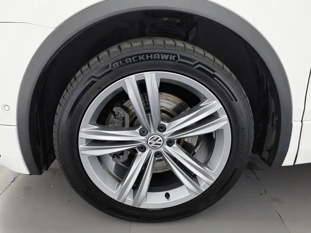Volkswagen Tiguan — миниатюра 17
