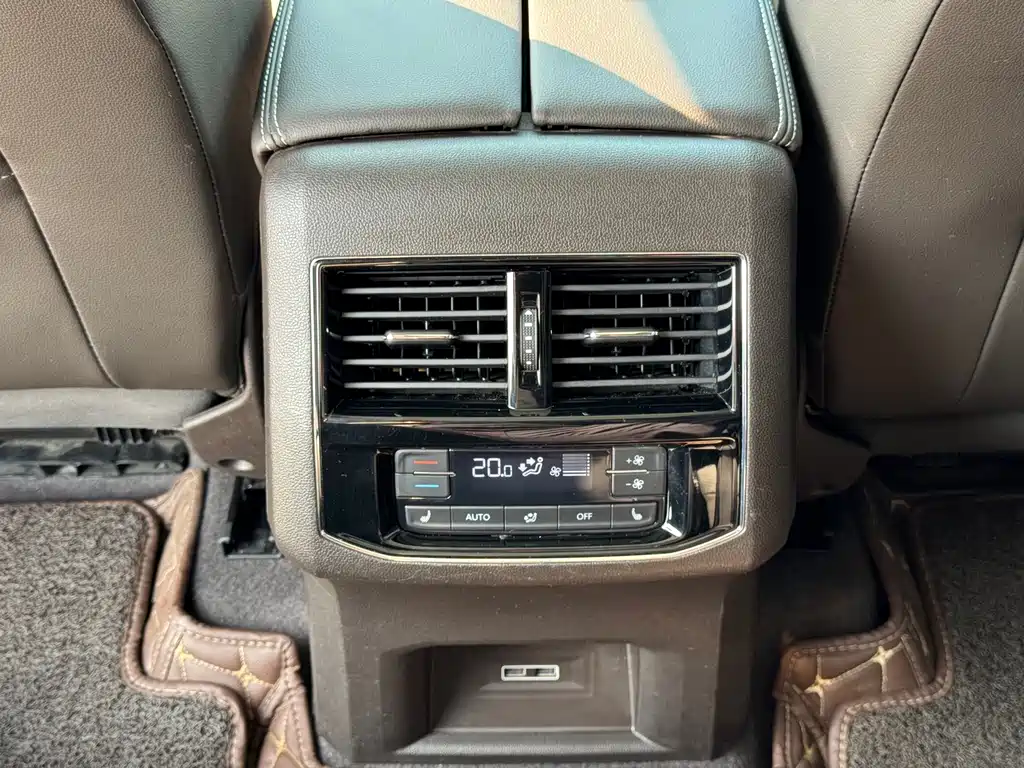 Volkswagen Teramont — миниатюра 14