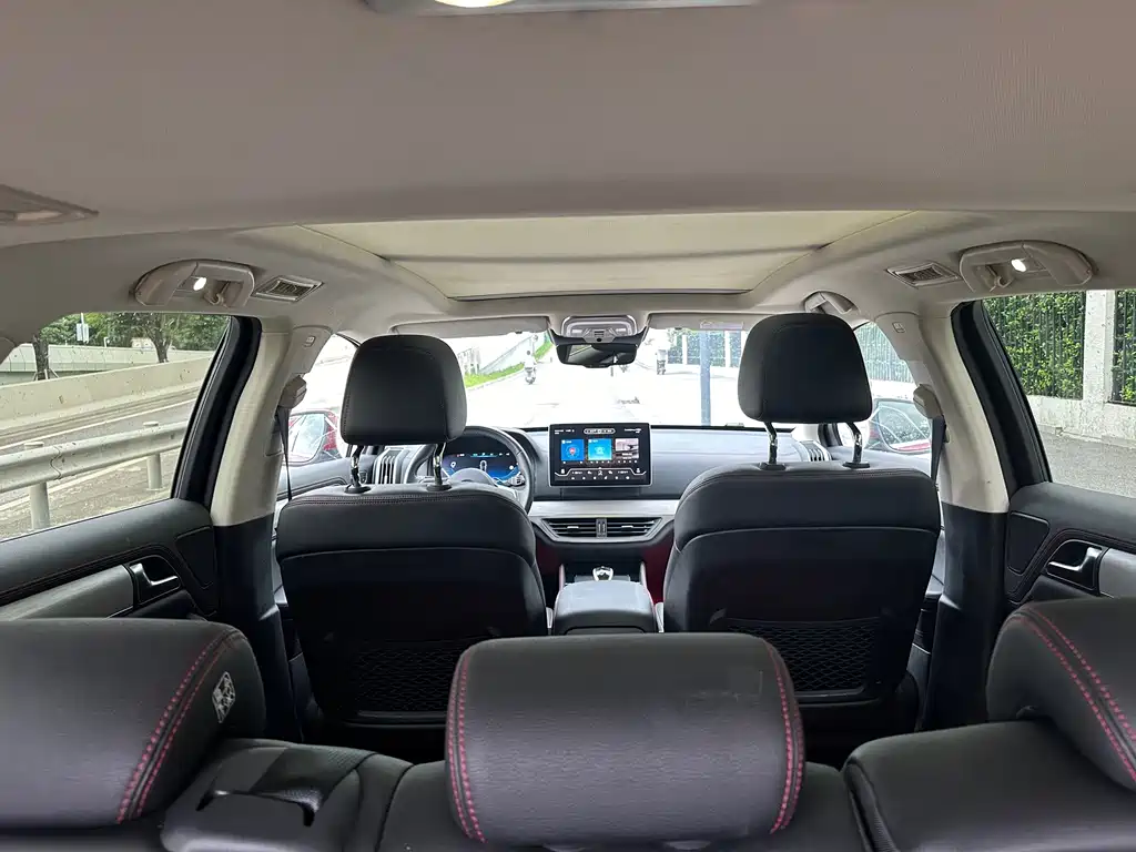 BYD Tang New Energy — миниатюра 11