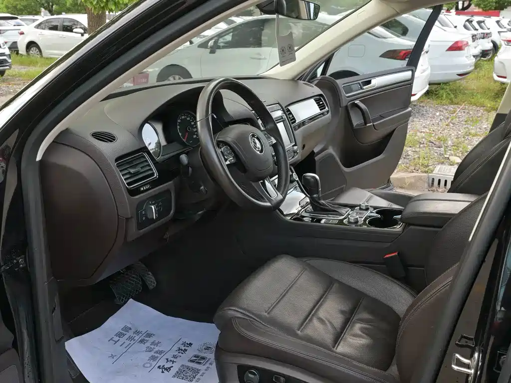 Volkswagen Touareg — миниатюра 8
