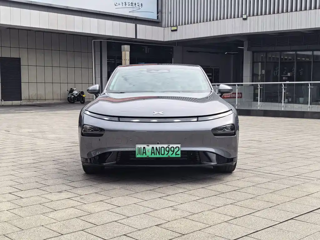 XPeng P7 — миниатюра 2