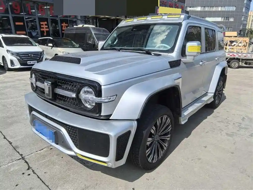 TANK CO CREATION TANK 300