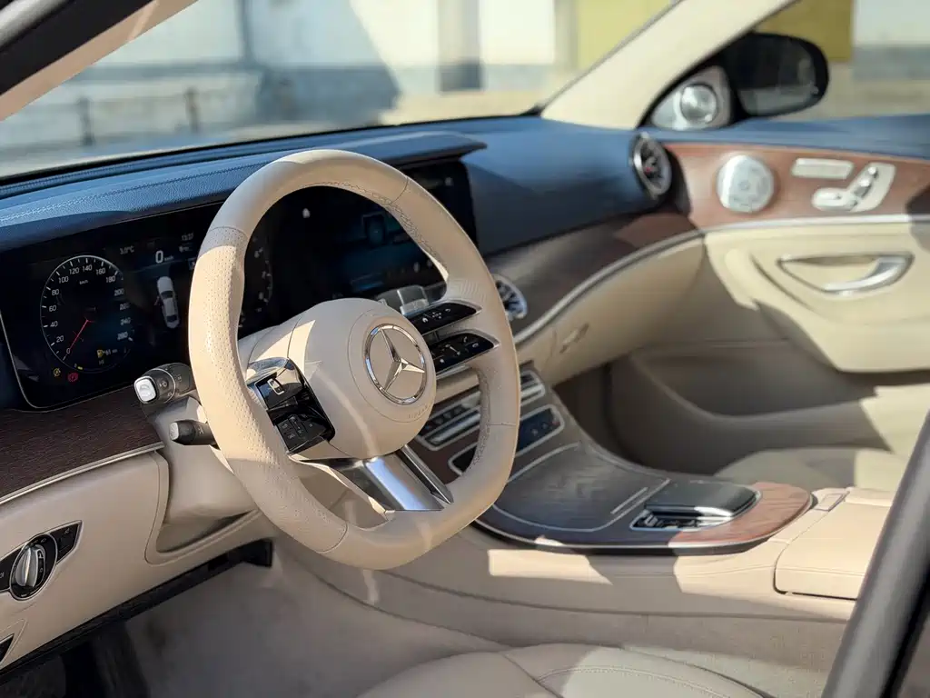Mercedes-Benz E-Class E 2023 E 300 L Fashion