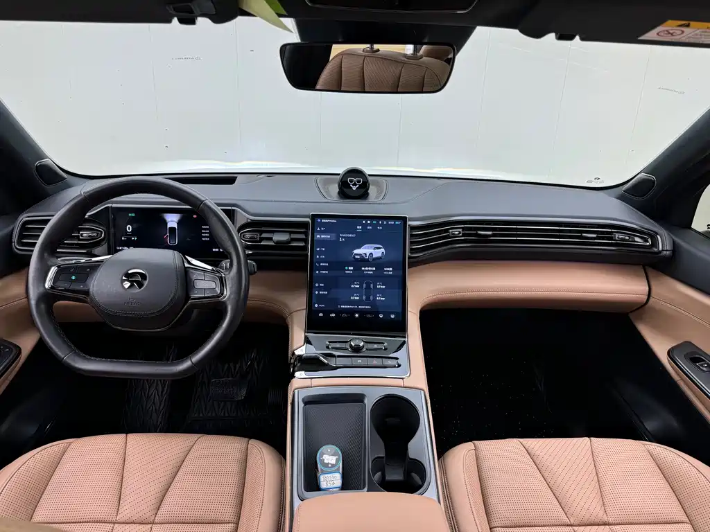NIO ES8 — миниатюра 21
