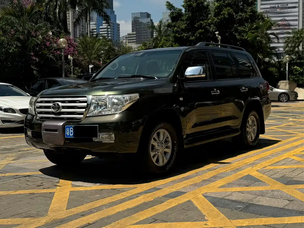 Toyota Land Cruiser — миниатюра 3