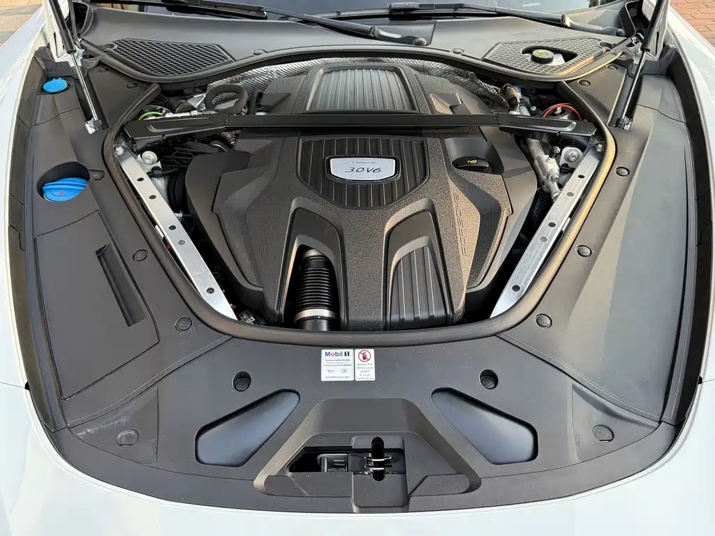 Porsche Panamera — миниатюра 28
