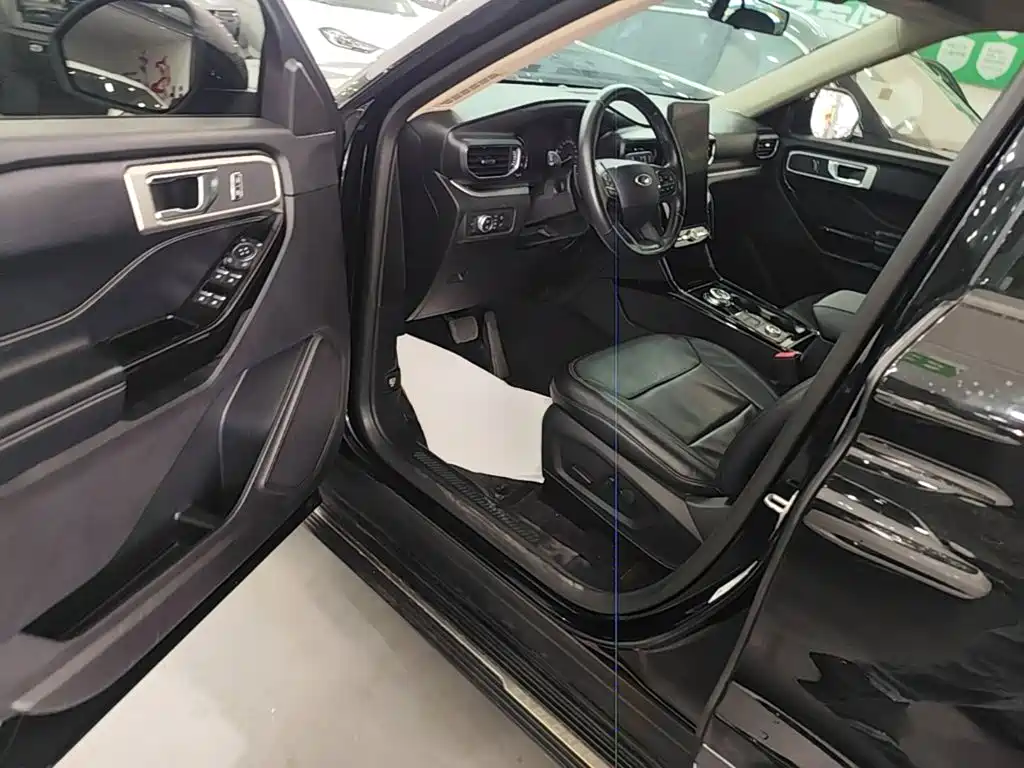 Ford Explorer — миниатюра 16