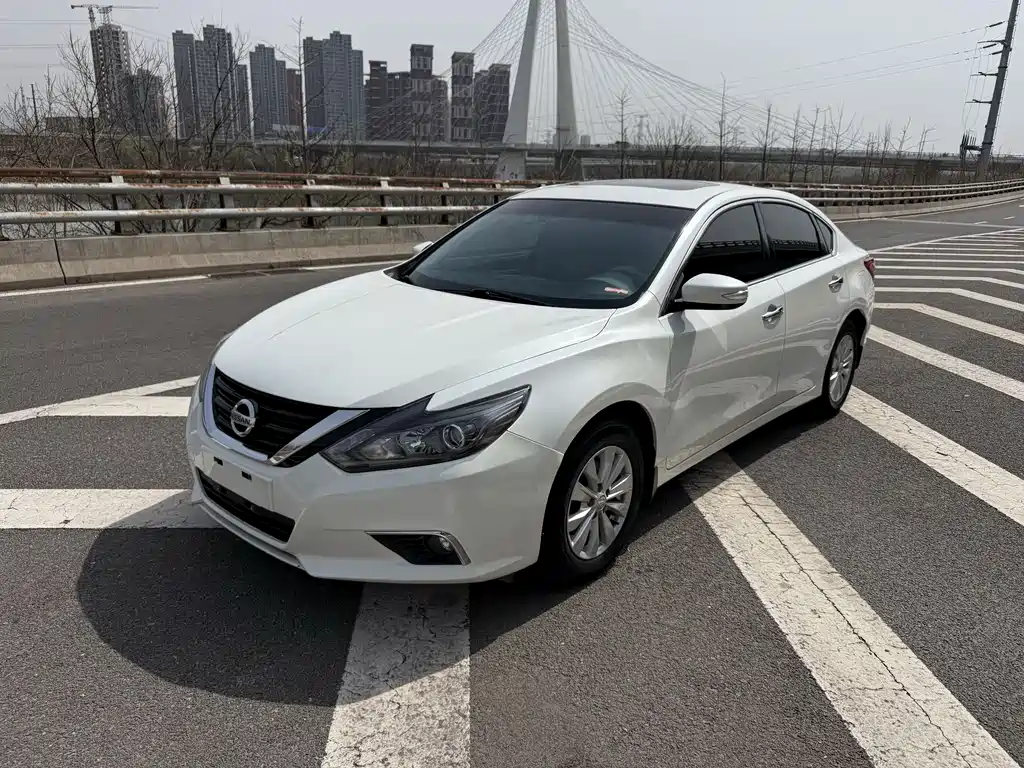 NISSAN TEANA