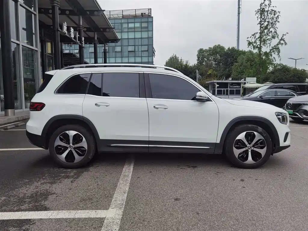 Mercedes-Benz GLB 2023 GLB 220 Fashion