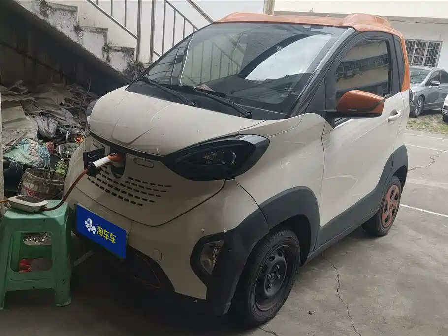 Baojun E100 2019