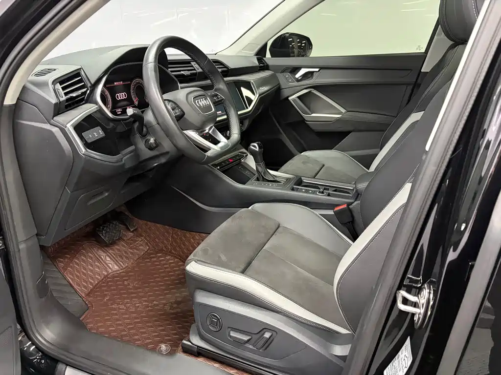 Audi Q3 2022 35 TFSI Fashion