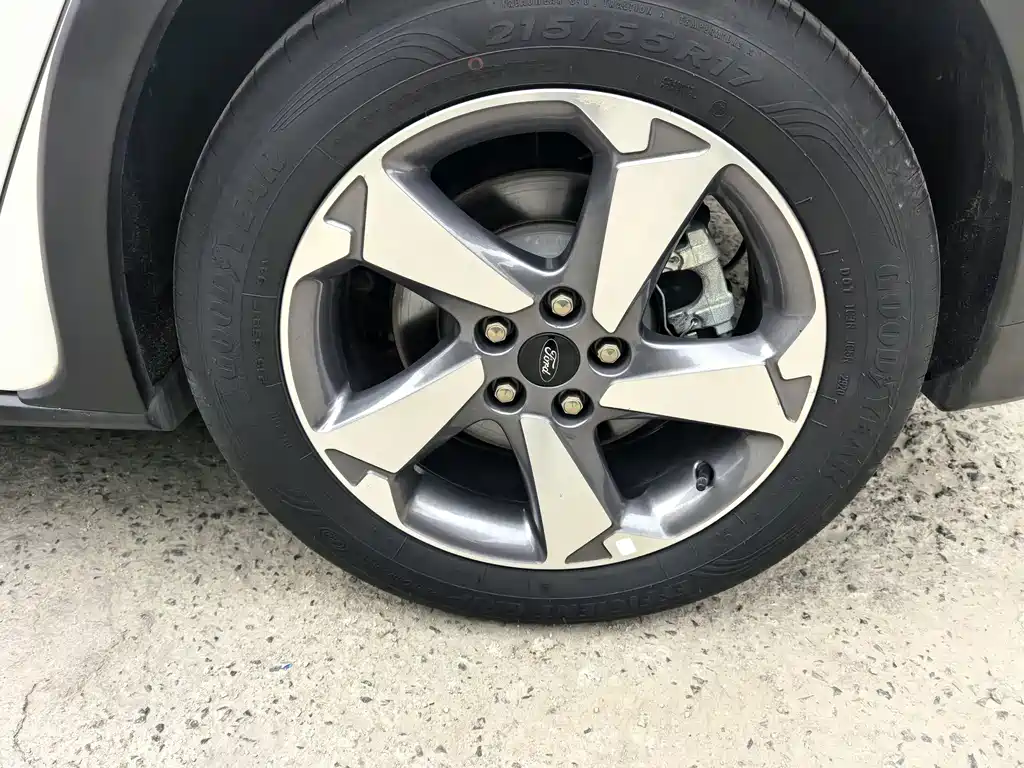 Ford Active 2021 EcoBoost 180 AT