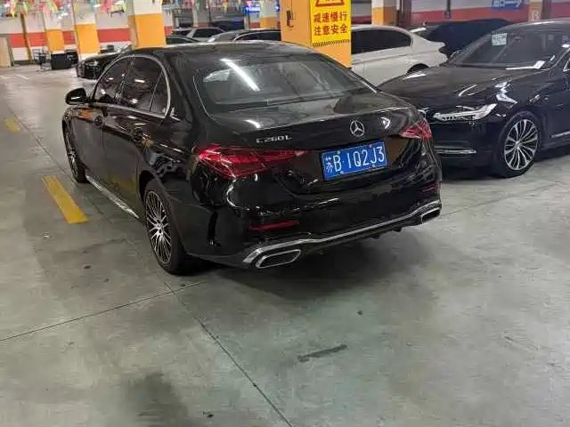Mercedes-Benz C-Class — миниатюра 6
