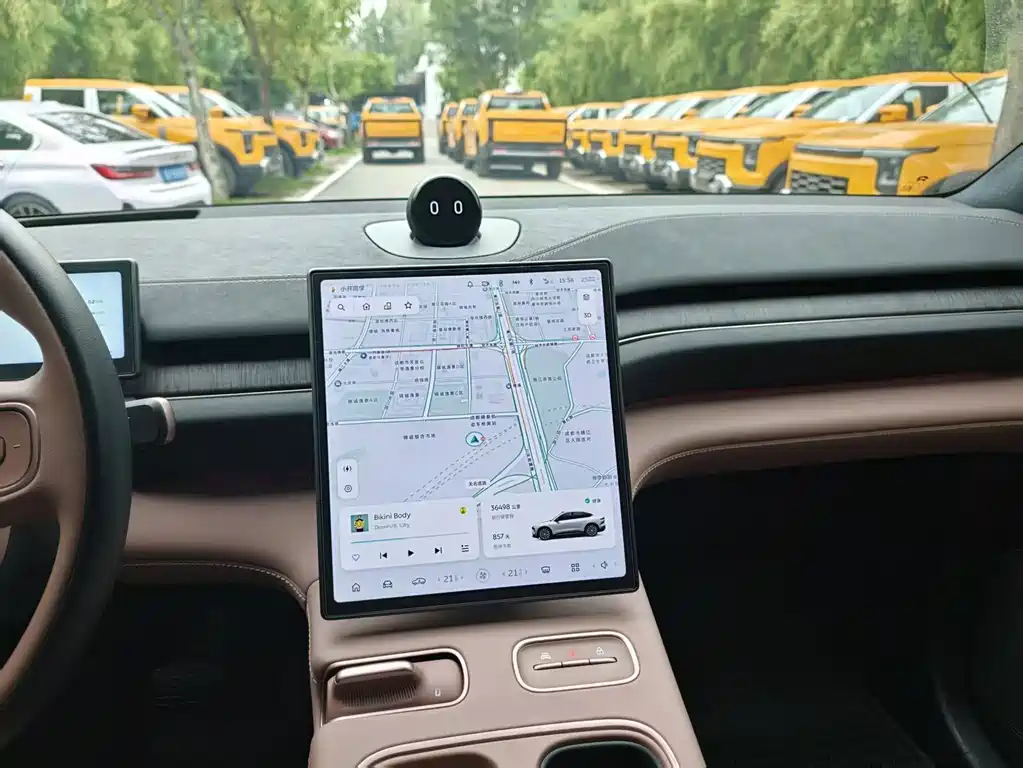 NIO EC6 — миниатюра 12