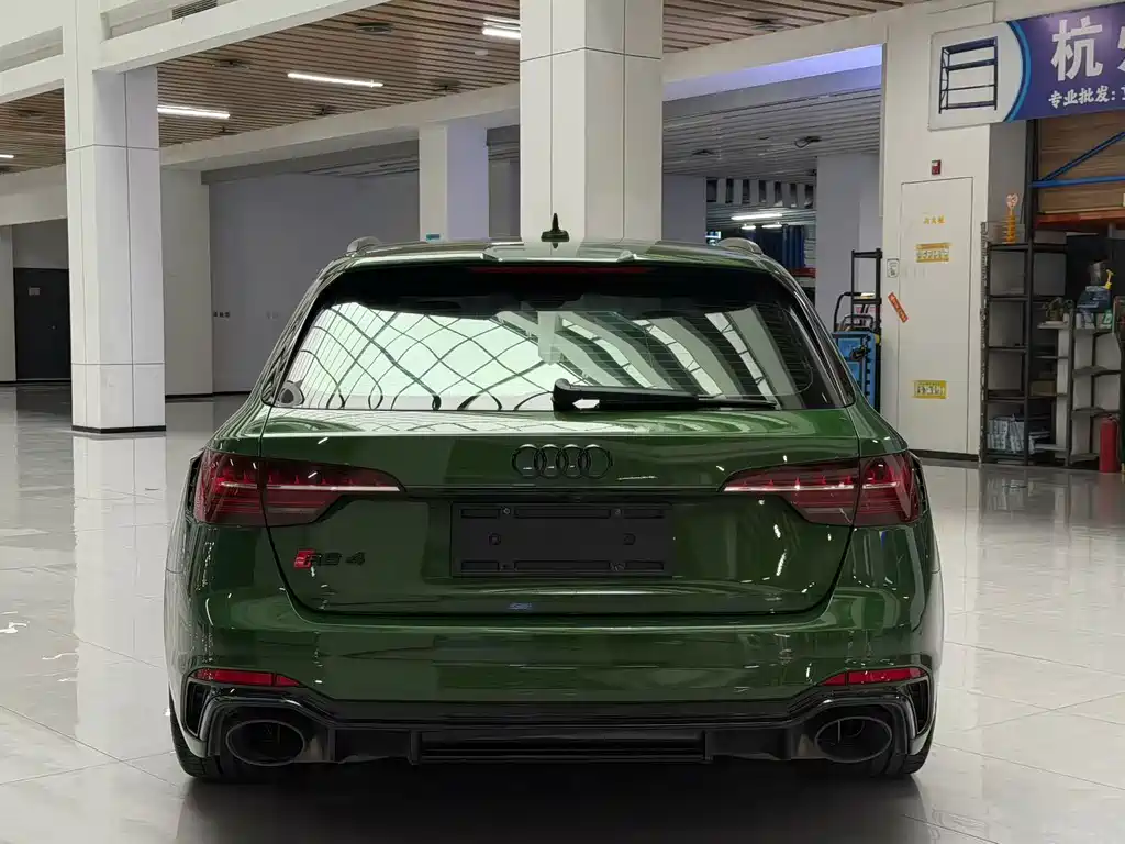 Audi RS 4 — миниатюра 3