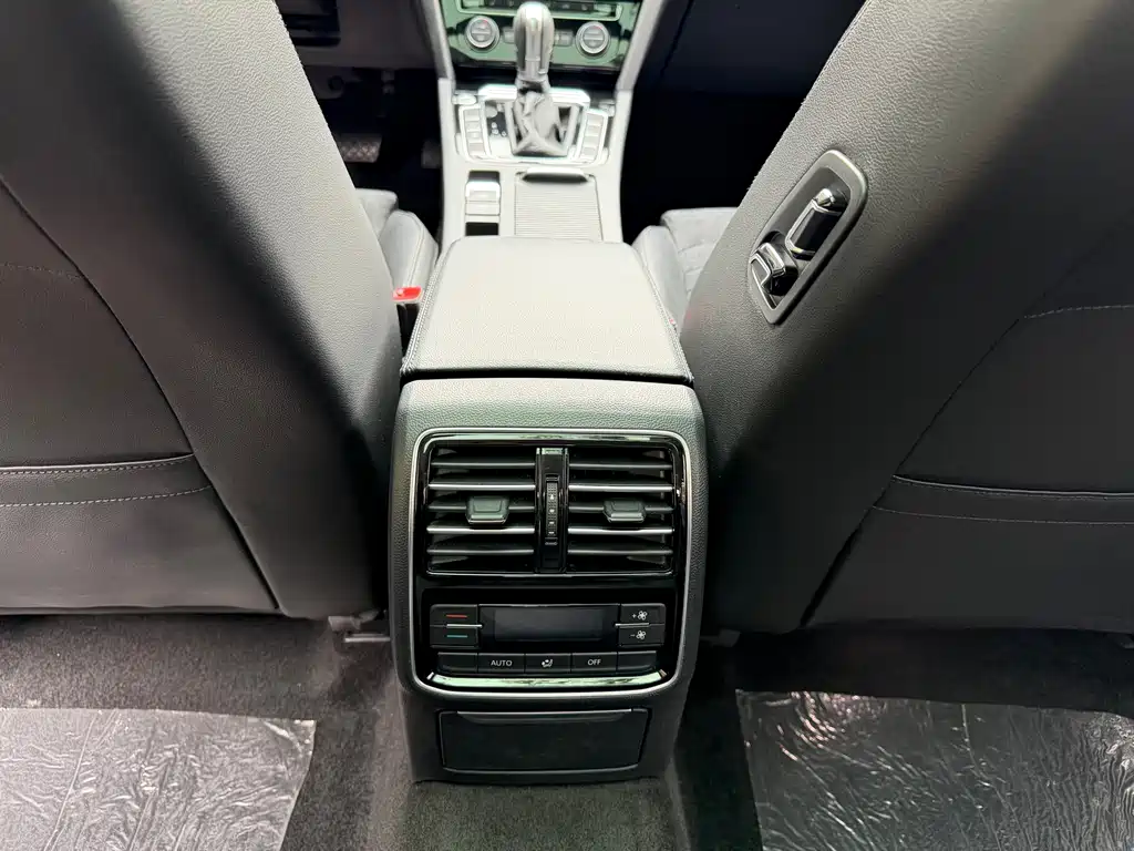 Volkswagen Magotan 2017 330TSI DSG Luxury