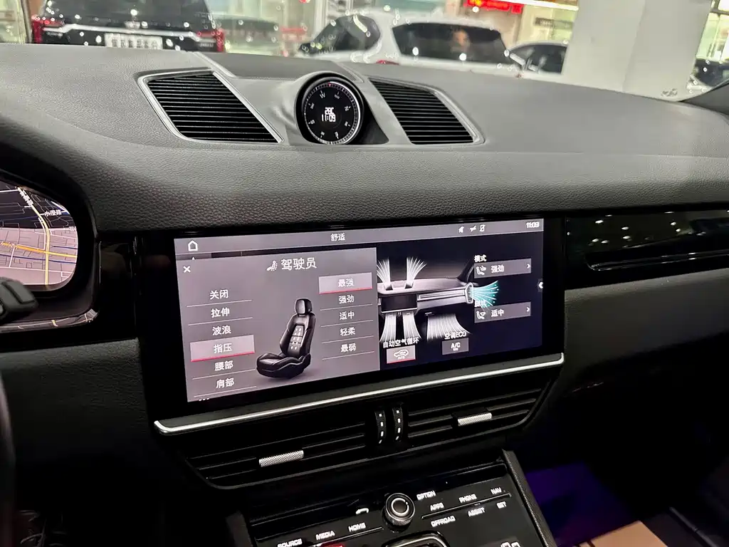 Porsche Cayenne — миниатюра 25