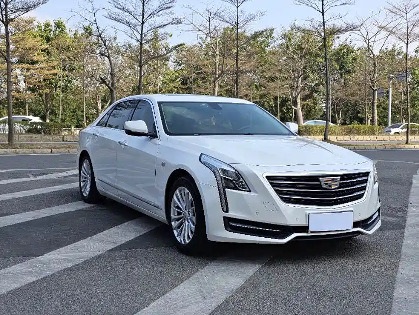 CADILLAC CT6