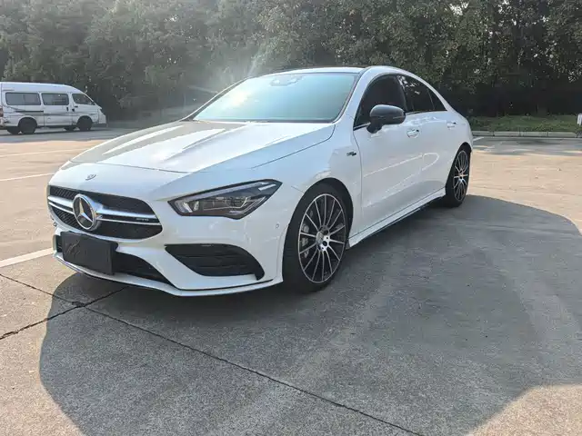 Mercedes-Benz CLA