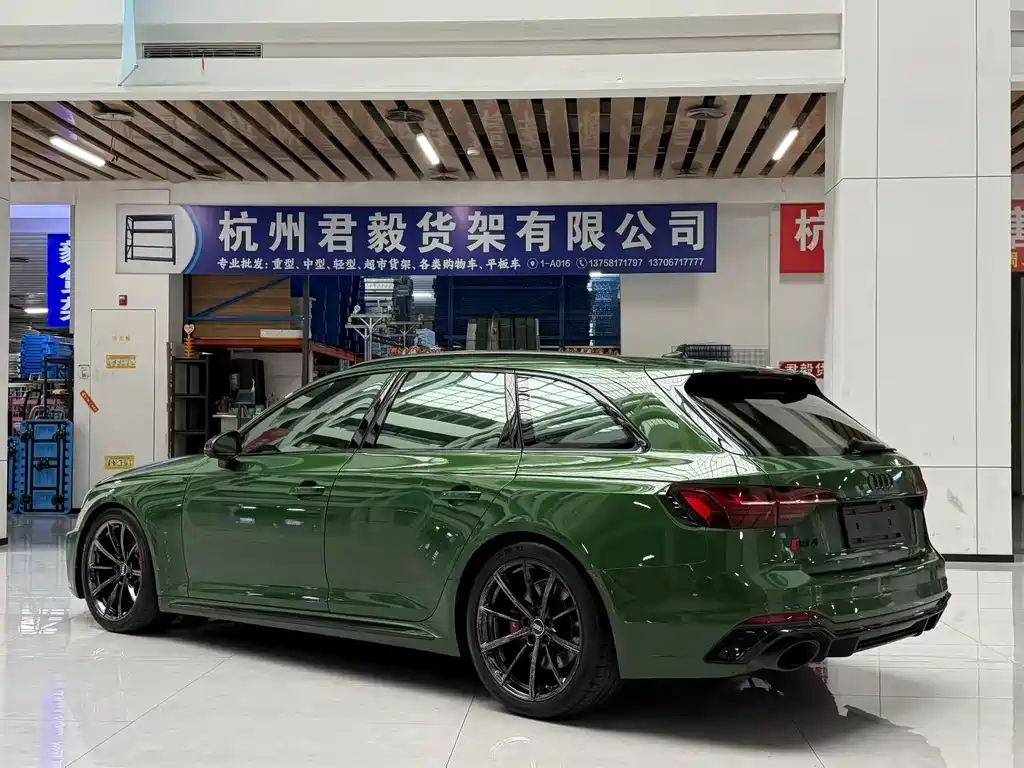 Audi RS 4 — миниатюра 4