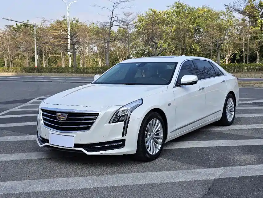 CADILLAC CT6