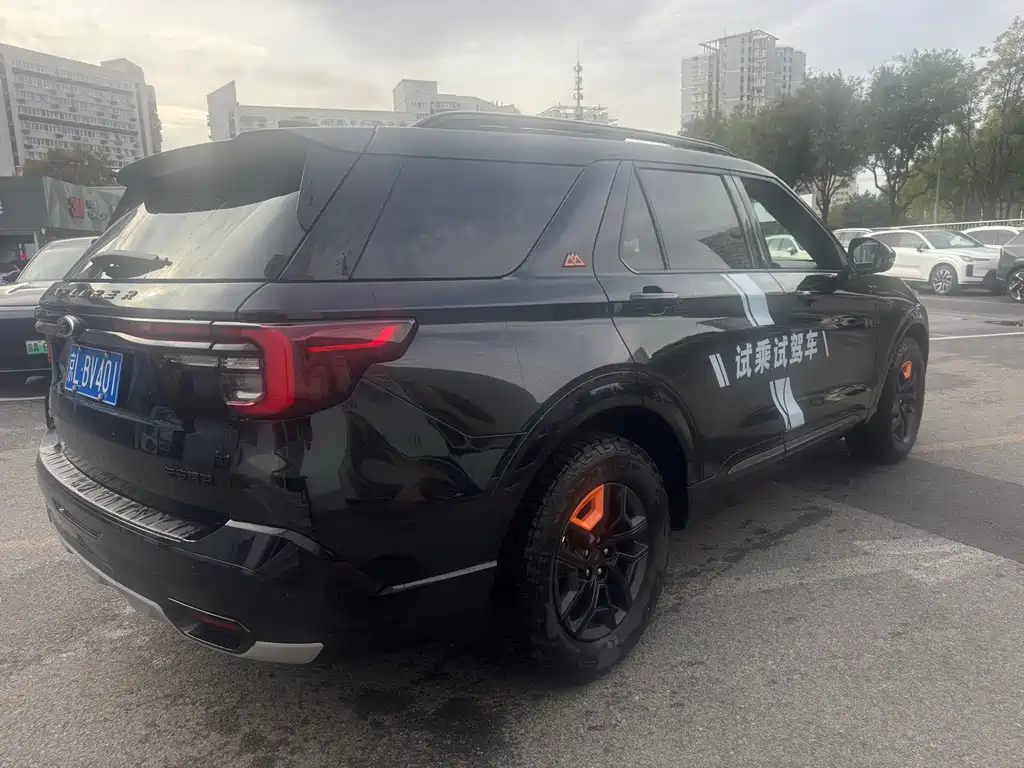 Ford Explorer — миниатюра 13
