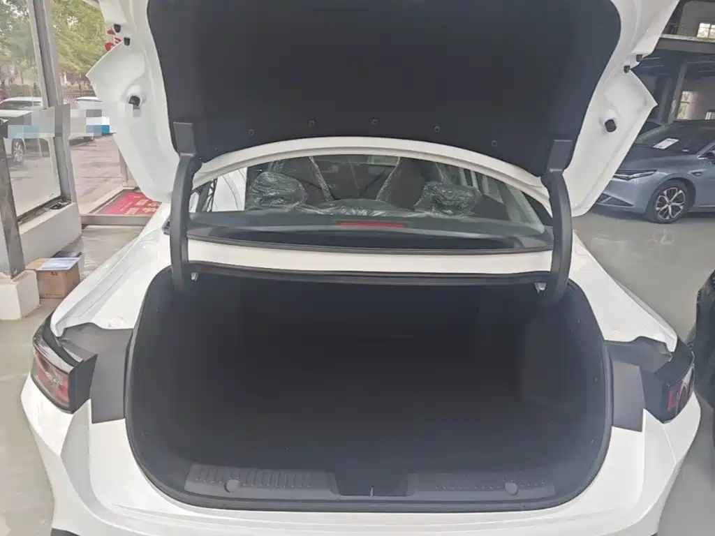 Changan Побег PHEV — миниатюра 19