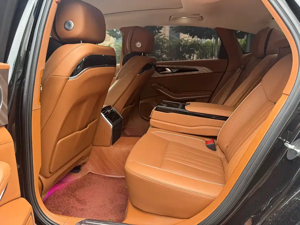 Hongqi H9 2022 2.0T