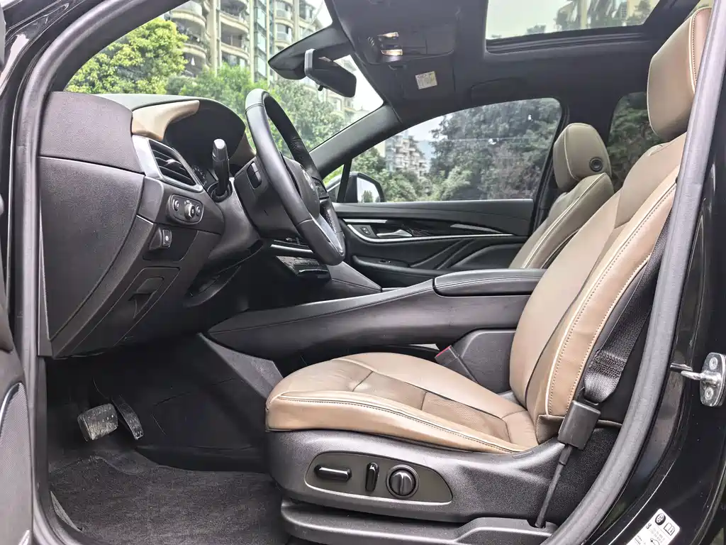 Buick Enclave — миниатюра 9
