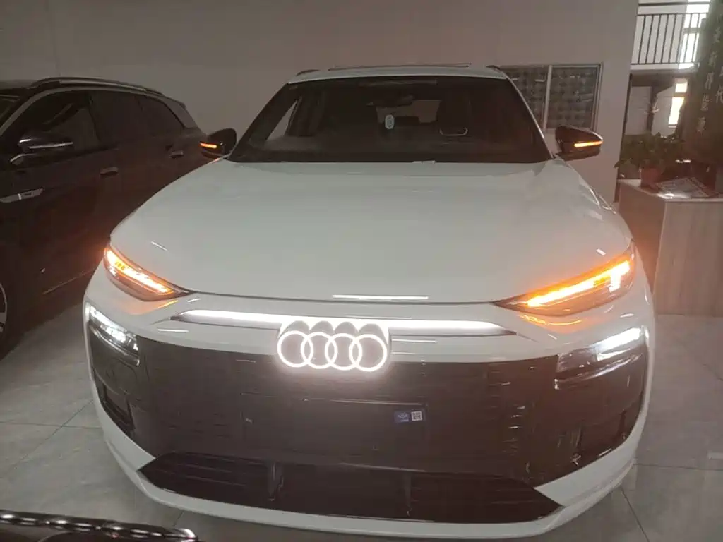 Audi Q6L e-tron