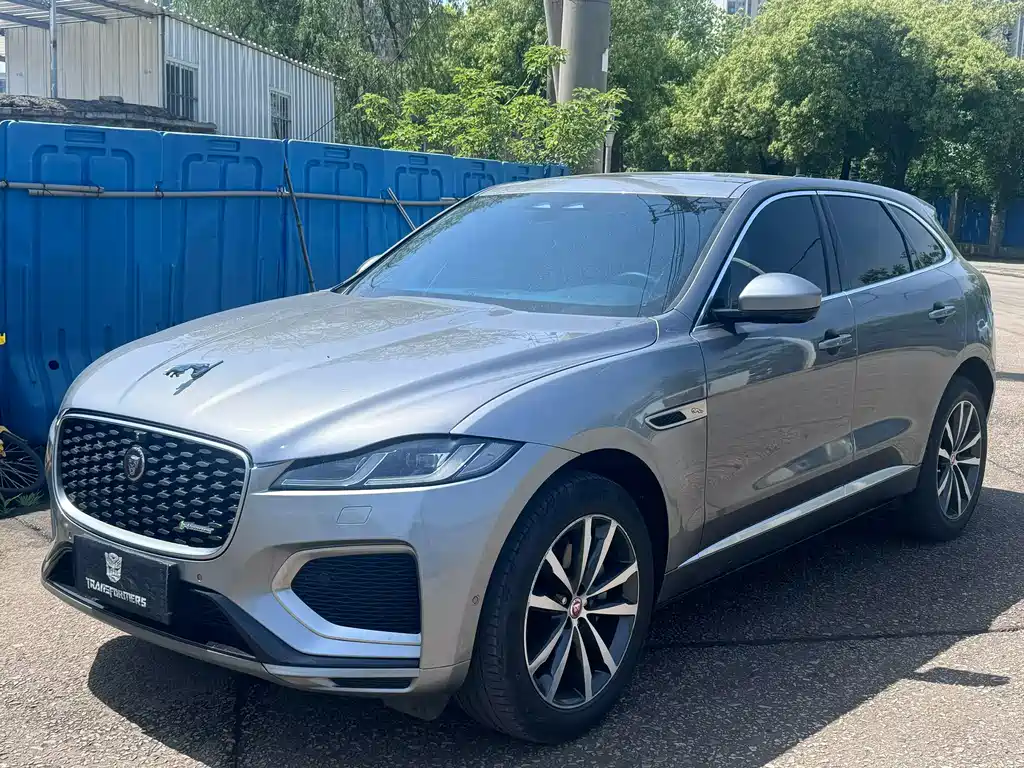 Jaguar F-PACE 2021