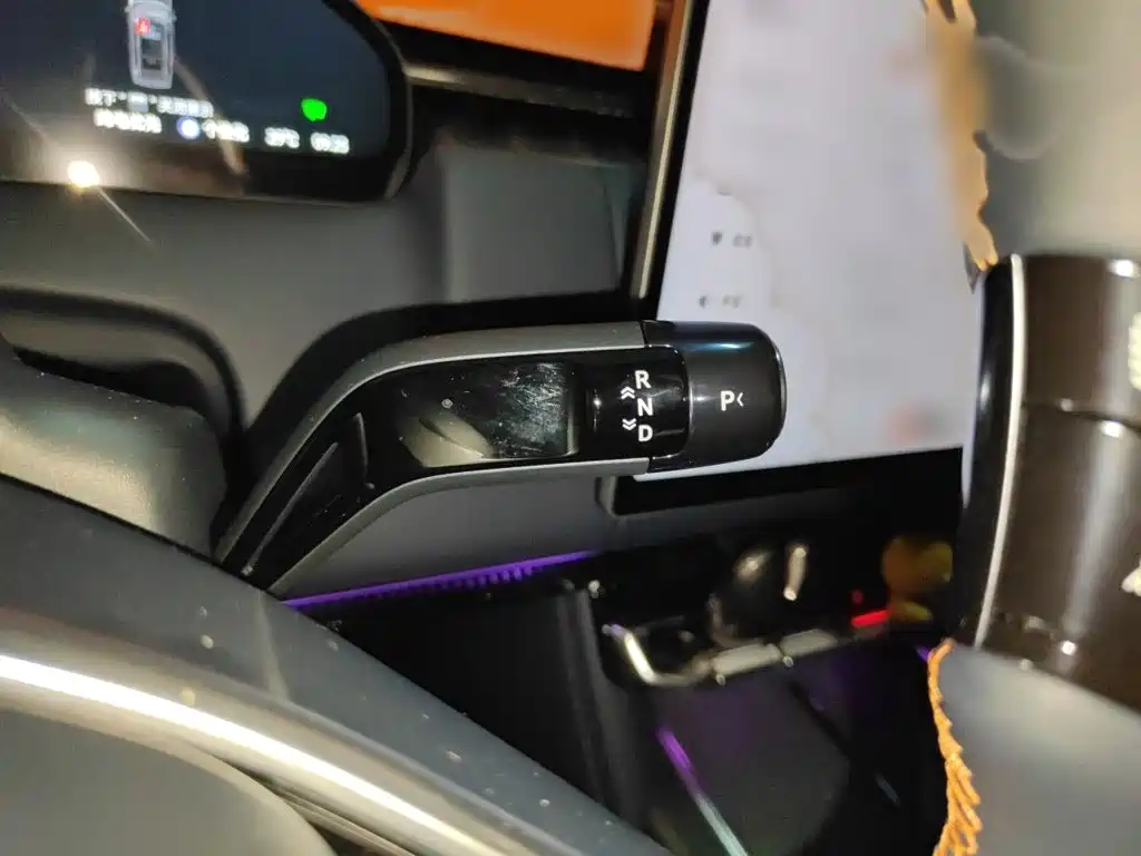 Zeekr 9X 2025 70kWh