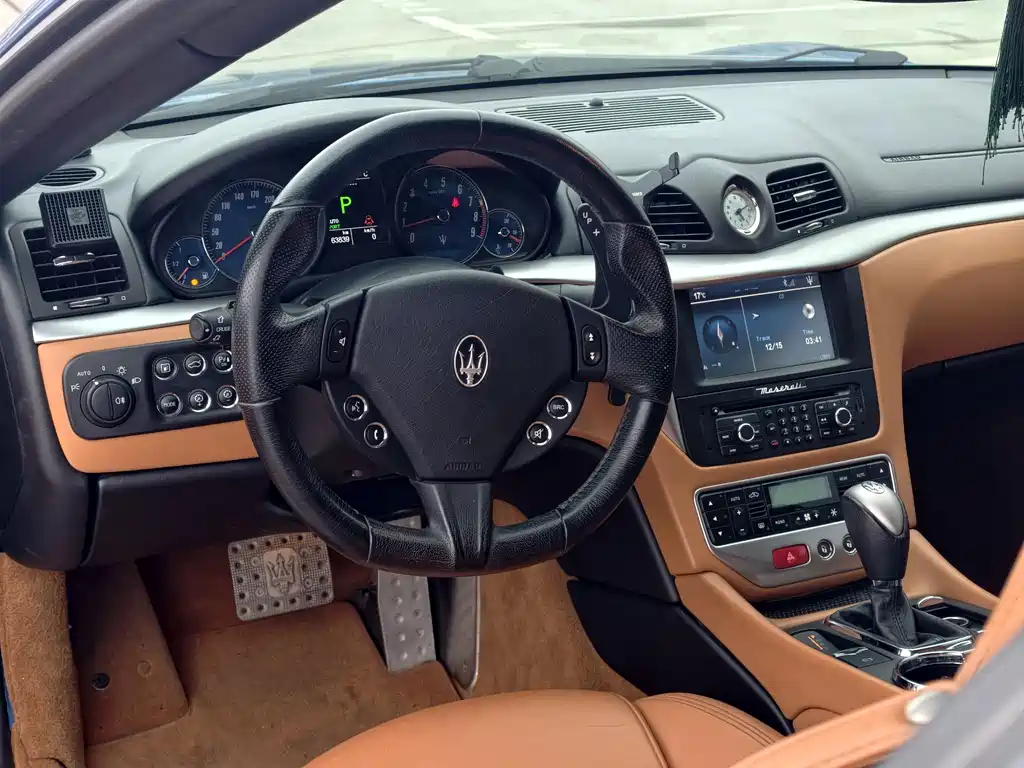 Maserati GranCabrio — миниатюра 9