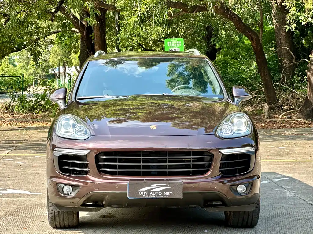Porsche Cayenne — миниатюра 3