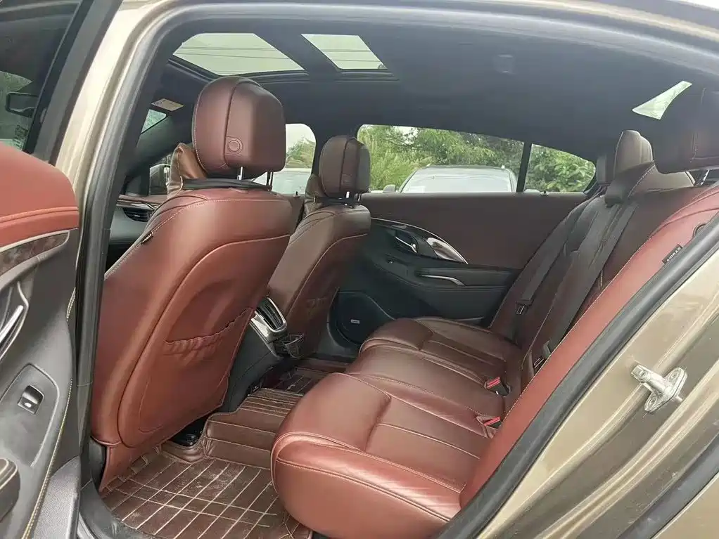 Buick LaCrosse — миниатюра 6
