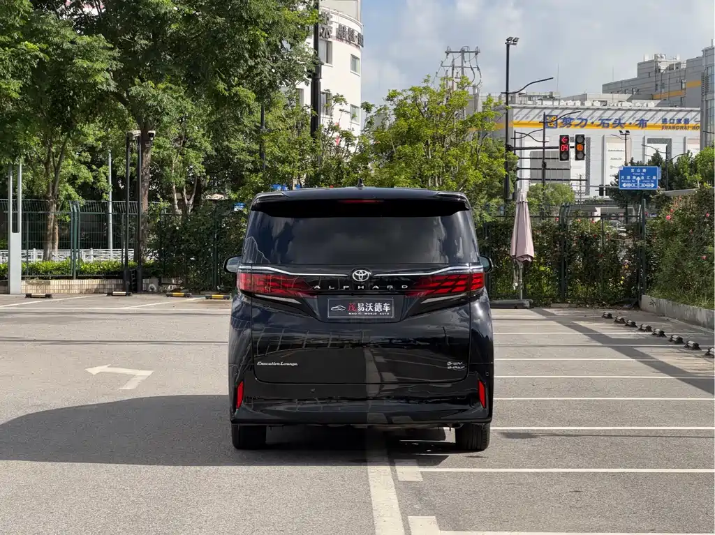 Toyota Alphard 2024 2.5L Premium