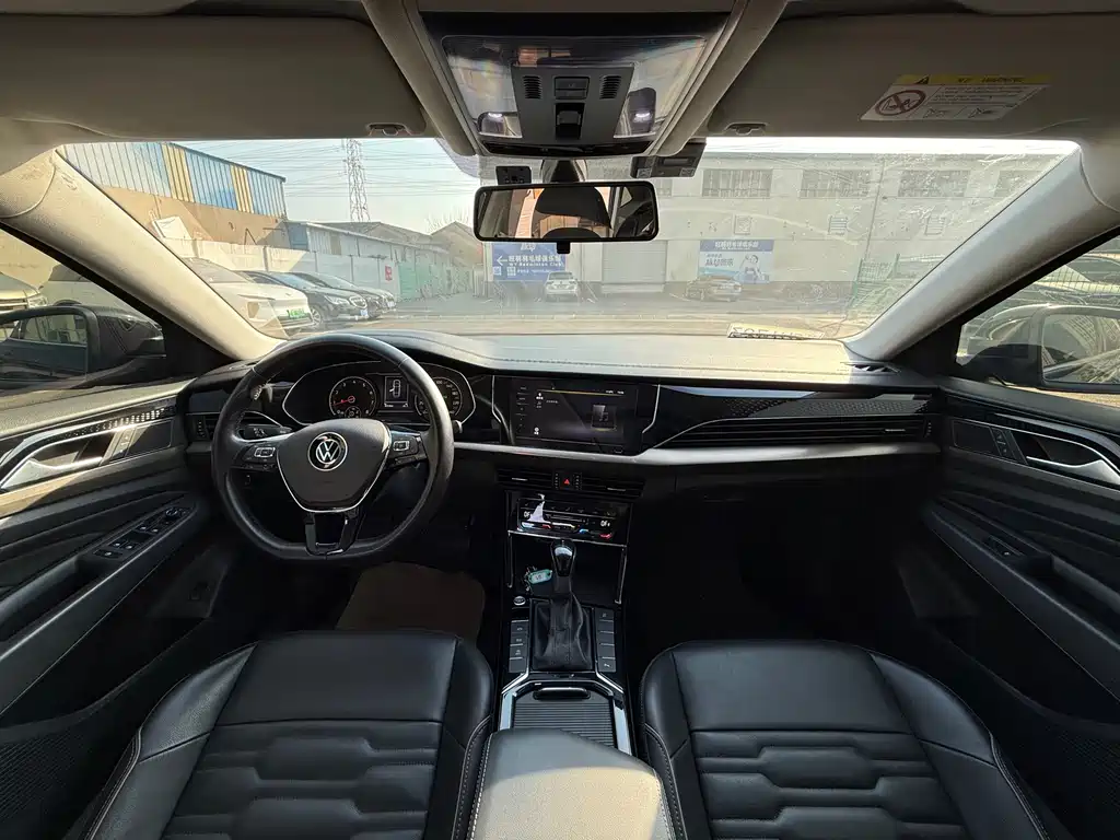 Volkswagen Passat 2021 330TSI Elite