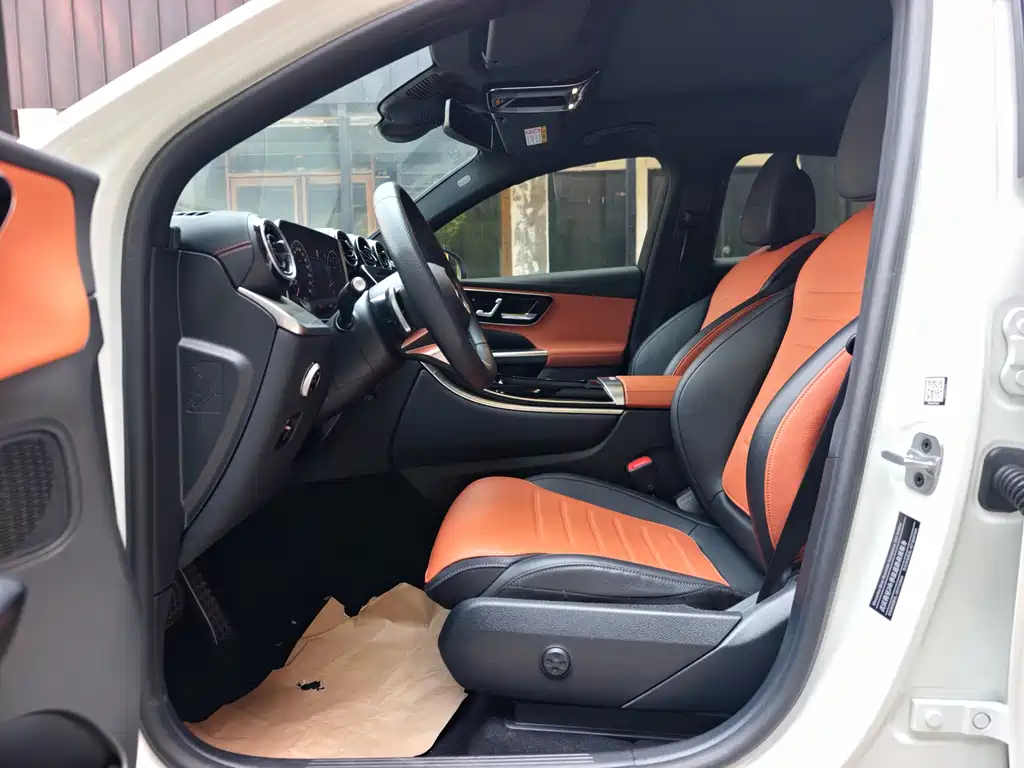 Mercedes-Benz GLC 2024 GLC 260 4MATIC SUV