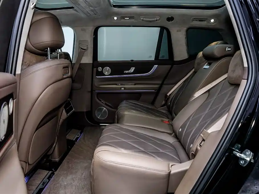 AITO ASK THE WORLD M9