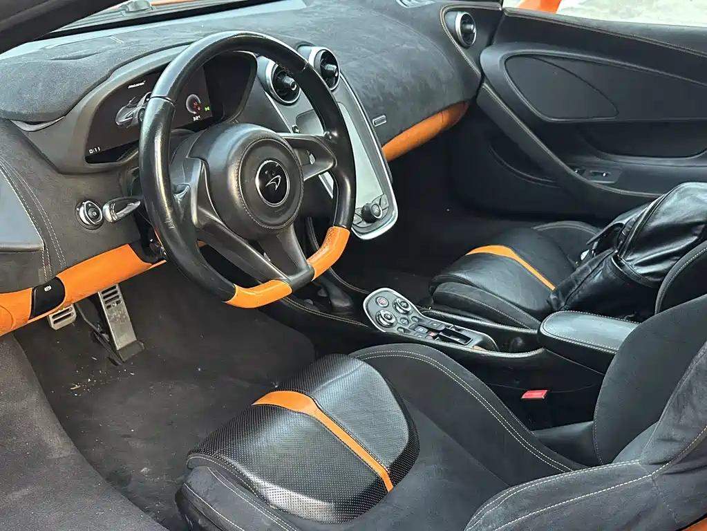 McLaren 570 2015 570S 3.8T Coupe